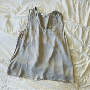 Lunya Washable Silk Tank in light gray - EUC